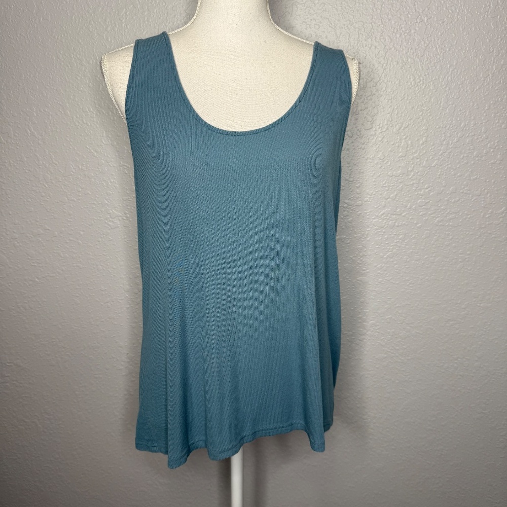 Pre-Owned Women's‎ Nordstrom Scoop rib tank size Large - Blue -cp